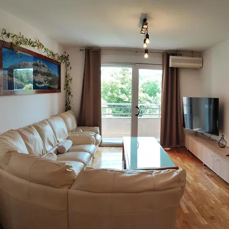 M&m Apartment